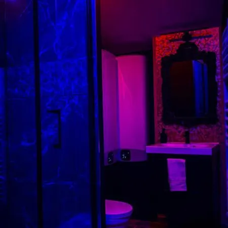 NOUVEAU - LUXURE - Secret Suite - JACUZZI Melun Extérieur photo